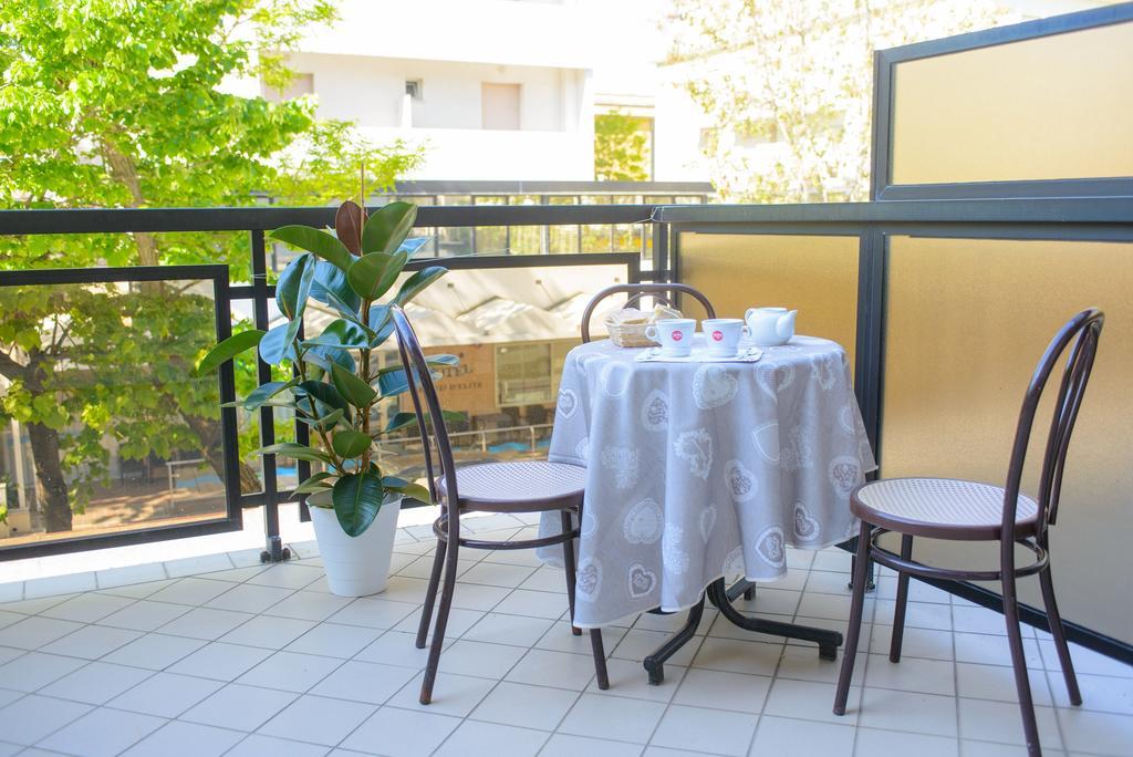 Hotel Maracaibo Rimini Exterior foto